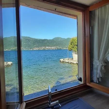 Castle Appartement Lierna